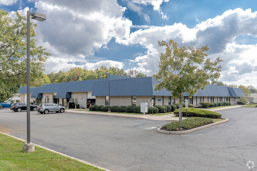 1580 Reed Rd, Pennington, NJ for lease - Building Photo - Image 1 of 11