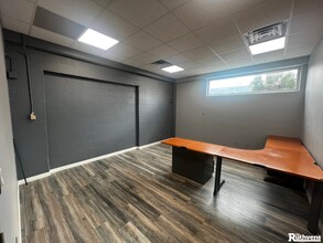 20 Lake Wire Dr, Lakeland, FL for lease Interior Photo- Image 1 of 2