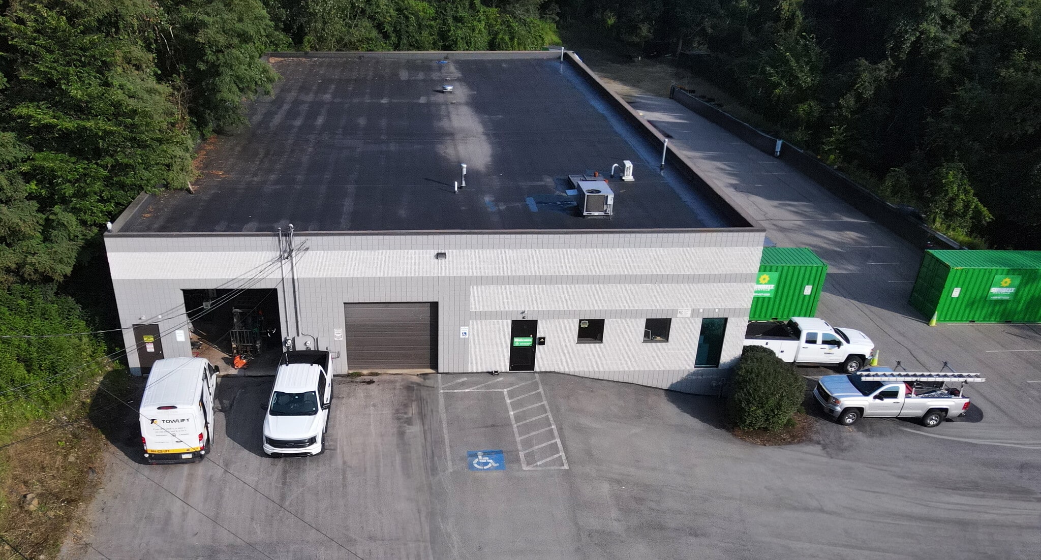 772 Pine Valley Dr, Pittsburgh, PA for lease Building Photo- Image 1 of 3