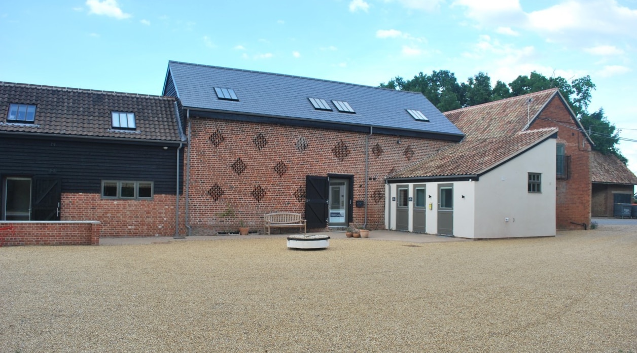 Fullers Hl, Sandy for lease Building Photo- Image 1 of 6