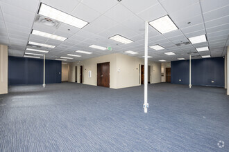 9920 Franklin Square Dr, Nottingham, MD for lease Building Photo- Image 2 of 5