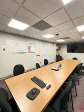 368 Killingly Rd, Pomfret Center, CT for sale Interior Photo- Image 2 of 8