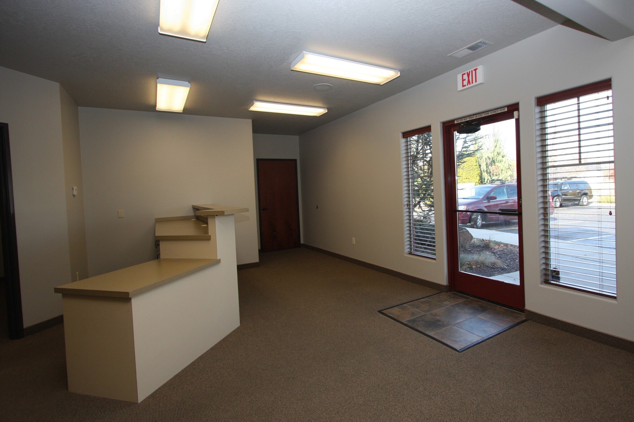 1159 E Iron Eagle Dr, Eagle, ID for sale Lobby- Image 1 of 1