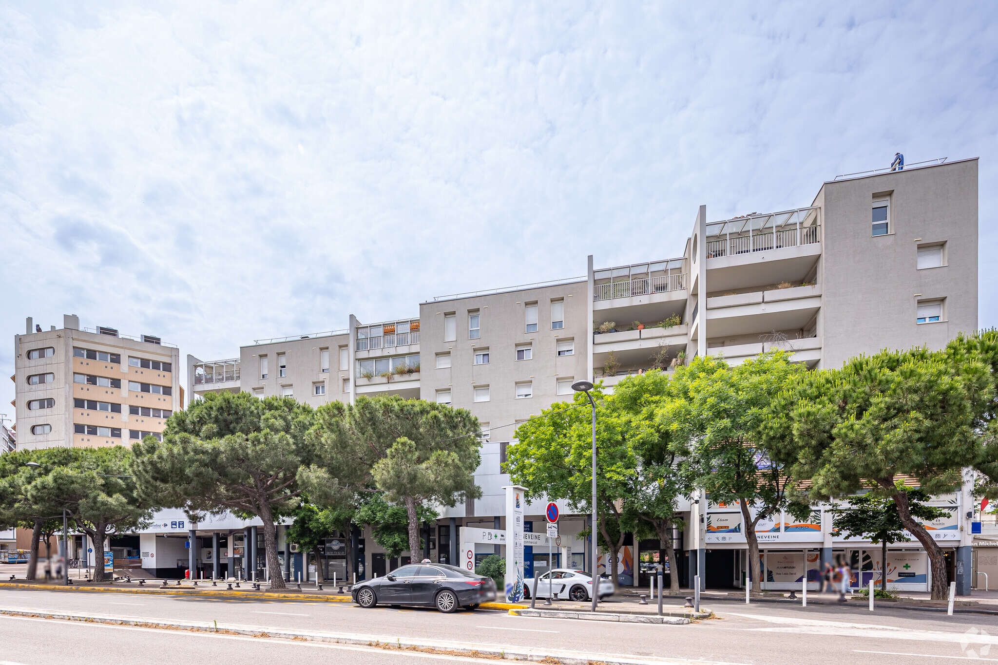 112 Avenue De Hambourg, Marseille for lease Primary Photo- Image 1 of 38
