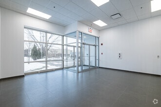 235 Rue Isabey, Montréal, QC for lease Interior Photo- Image 2 of 12