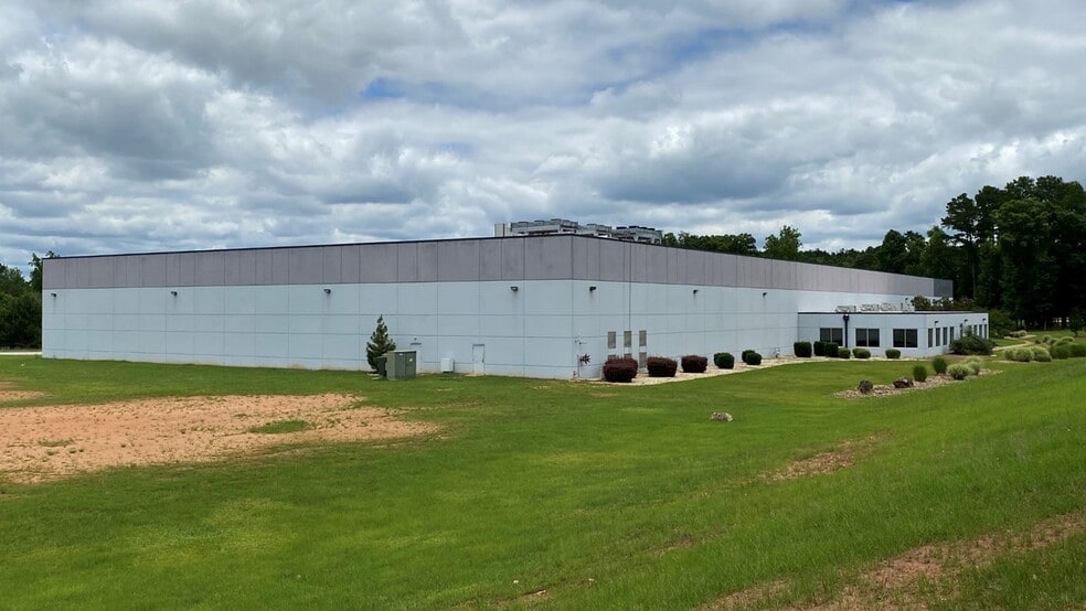 50 Sl White Blvd, Lagrange, GA for sale - Building Photo - Image 1 of 1