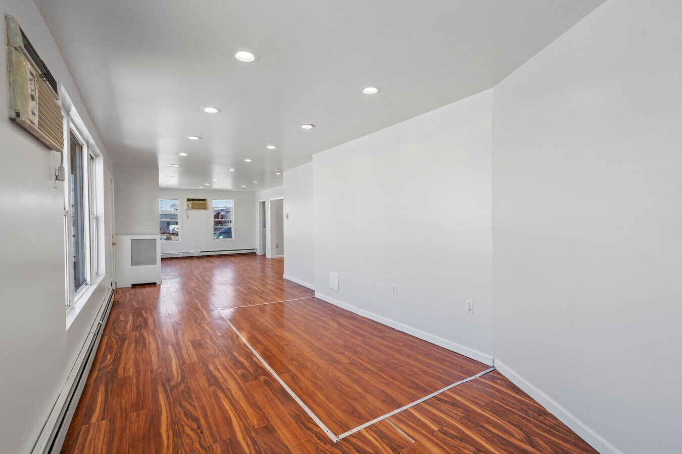 3444 Merrick Rd, Wantagh, NY 11793