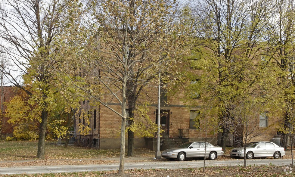 5815 E Liberty Blvd, Pittsburgh, PA for sale - Image 1 of 2