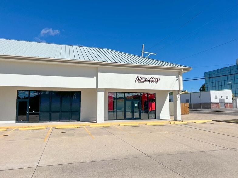 7211 Regent St, New Orleans, LA for lease - Building Photo - Image 2 of 5