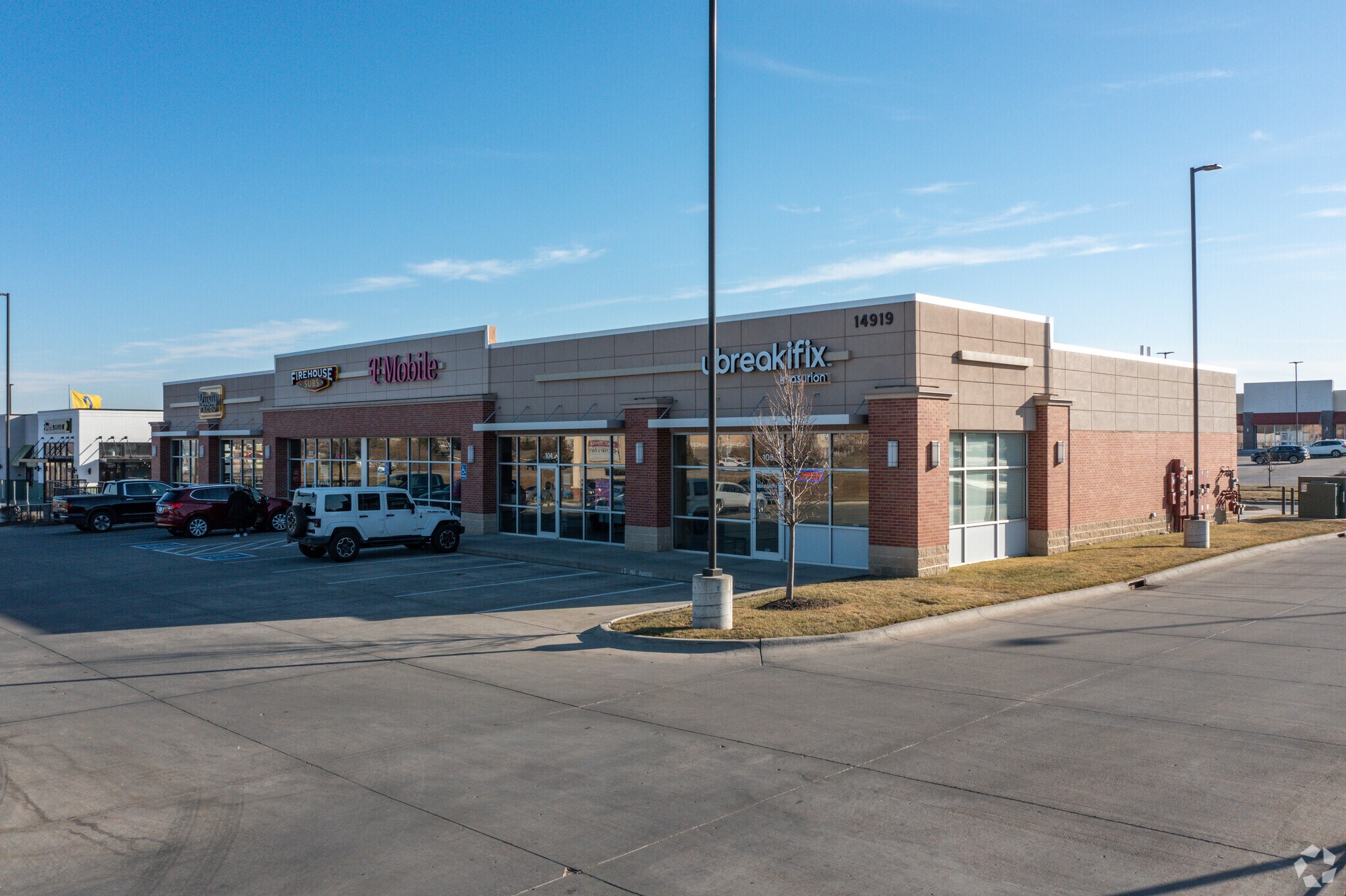 14919 W Maple Rd, Omaha, NE for sale Primary Photo- Image 1 of 1