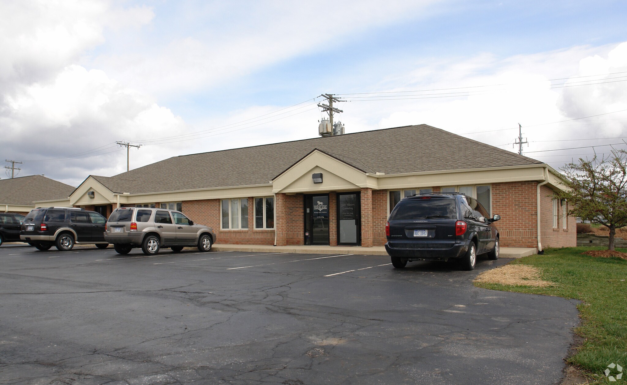 131-137 Keveling Dr, Saline, MI for sale Primary Photo- Image 1 of 1