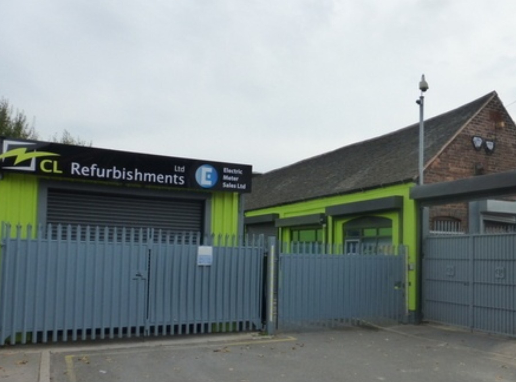 Dimminsdale, Willenhall for sale Building Photo- Image 1 of 1