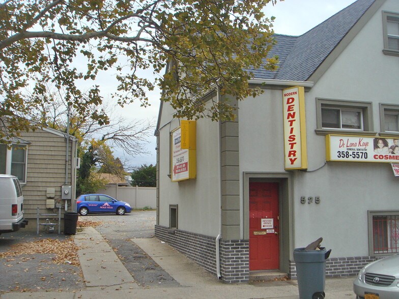 525-527 Franklin Ave, Franklin Square, NY for sale - Building Photo - Image 1 of 1