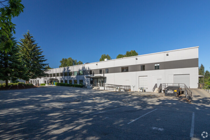 4084 McConnell Ct, Burnaby, BC for lease - Building Photo - Image 2 of 5