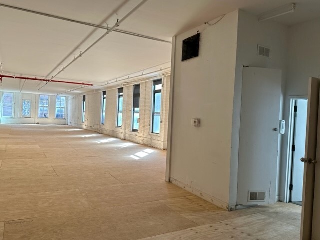 552-556 Broadway, New York, NY for lease Interior Photo- Image 1 of 5