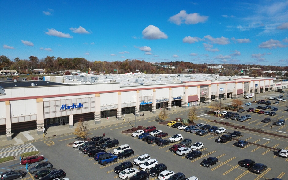 444-470 Route 211 E, Middletown, NY for lease - Building Photo - Image 3 of 18