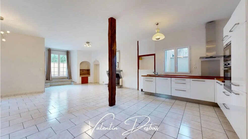 Flex in Carcassonne for sale - Building Photo - Image 2 of 8