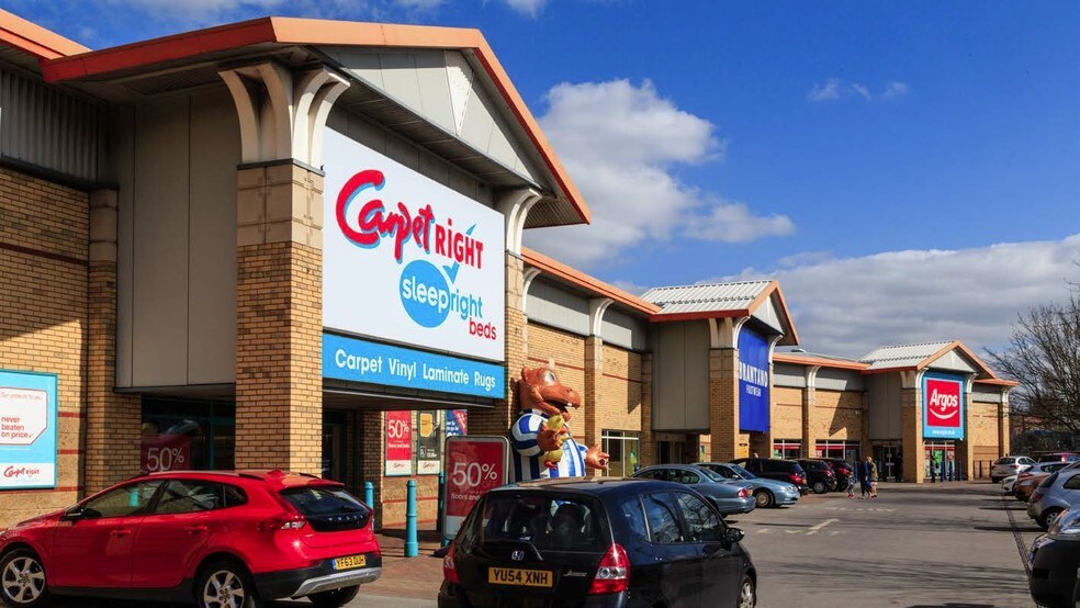 Charlesworth Way, Wakefield, WF2 9SE