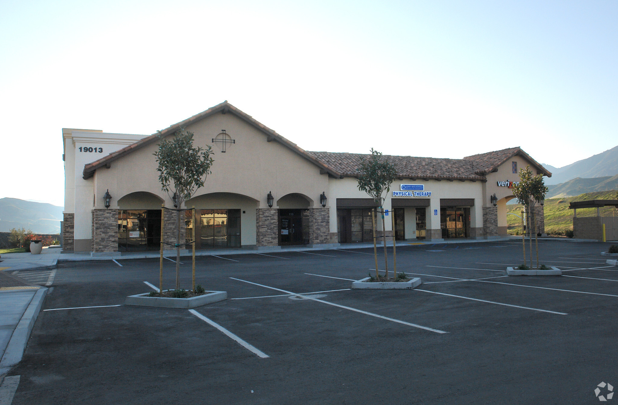 19001-19307 Golden Valley Rd, Santa Clarita, CA for lease Building Photo- Image 1 of 12