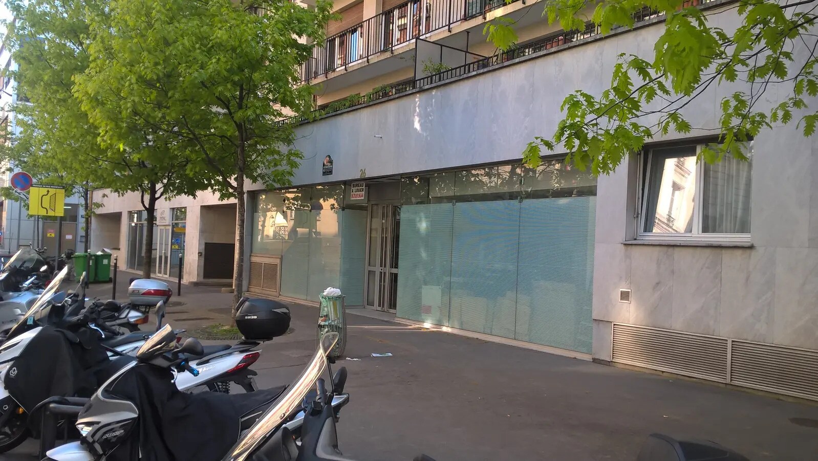 24 Rue Rennequin, Paris for lease Building Photo- Image 1 of 10