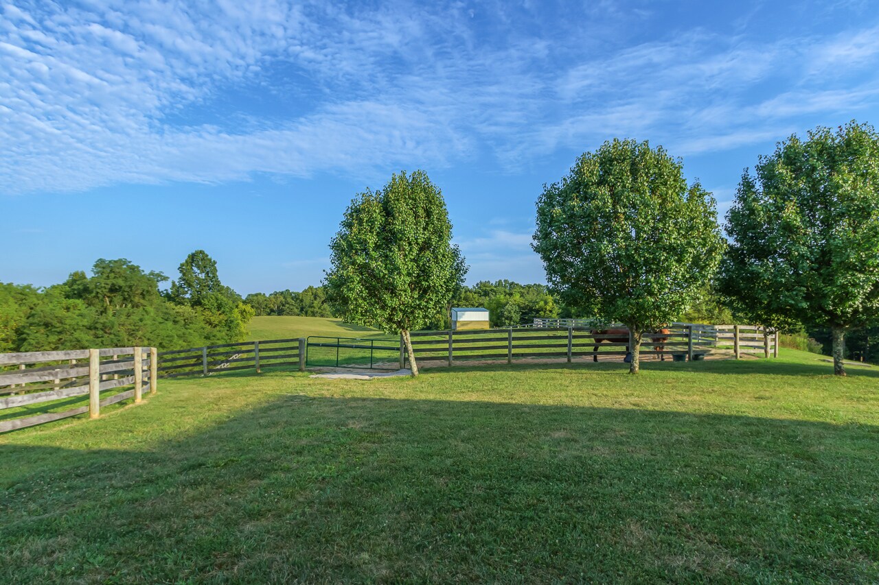 1330 Lebanon Rd, Bagdad, KY for sale Primary Photo- Image 1 of 1