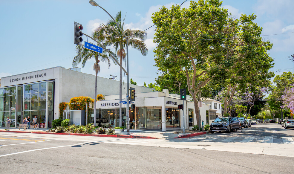 8618-8620 Melrose Ave, Los Angeles, CA for lease - Building Photo - Image 2 of 17