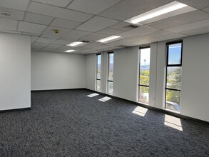 1650 S Amphlett Blvd, San Mateo, CA for lease Interior Photo- Image 2 of 4