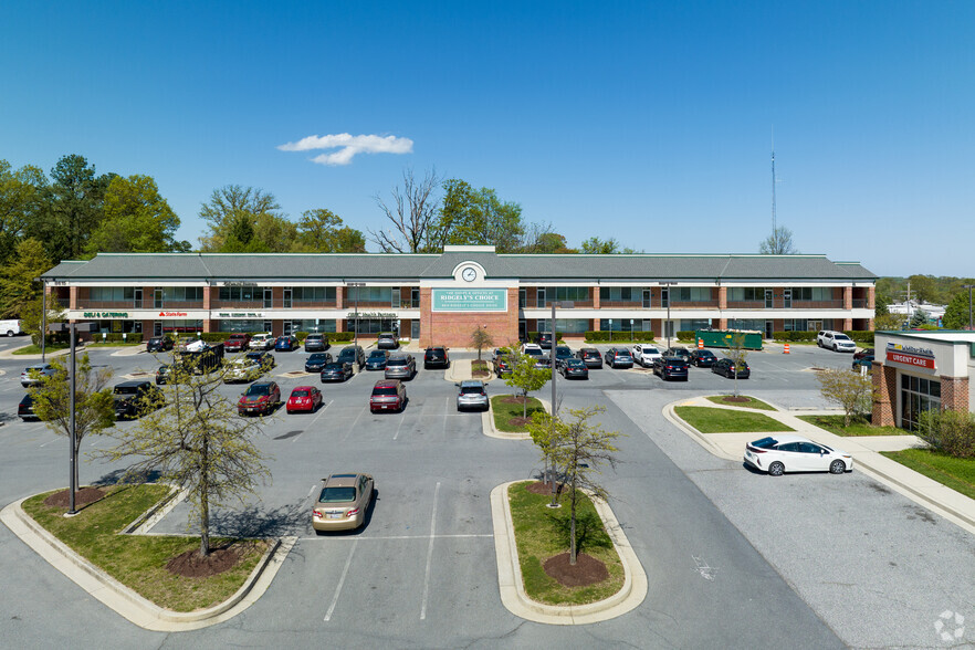 8601-8615 Ridgely's Choice Dr, Baltimore, MD for lease - Building Photo - Image 1 of 9