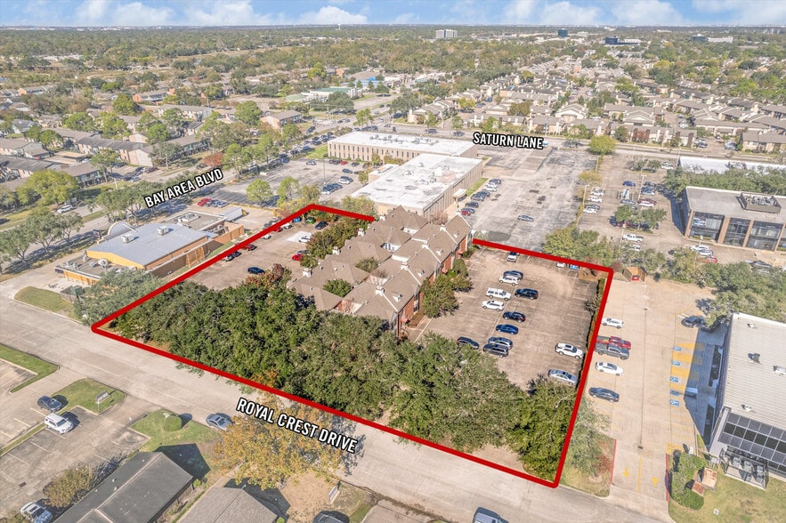 16815 Royal Crest Dr, Houston, TX for lease - Aerial - Image 3 of 15