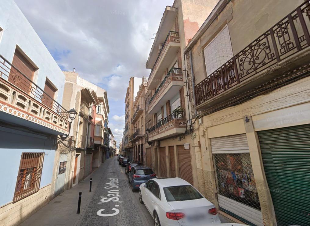 Retail in Cieza for sale Building Photo- Image 1 of 2