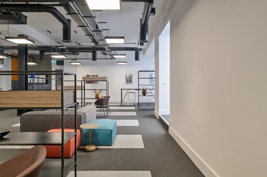 65 New St, Birmingham for lease - Building Photo - Image 3 of 86