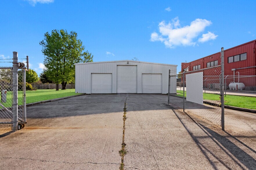 410 Beach Walk Blvd, Conroe, TX for sale - Building Photo - Image 1 of 1