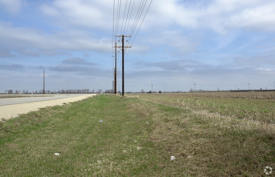 SEC Ritchie Rd, Rochelle, IL for lease - Building Photo - Image 2 of 3