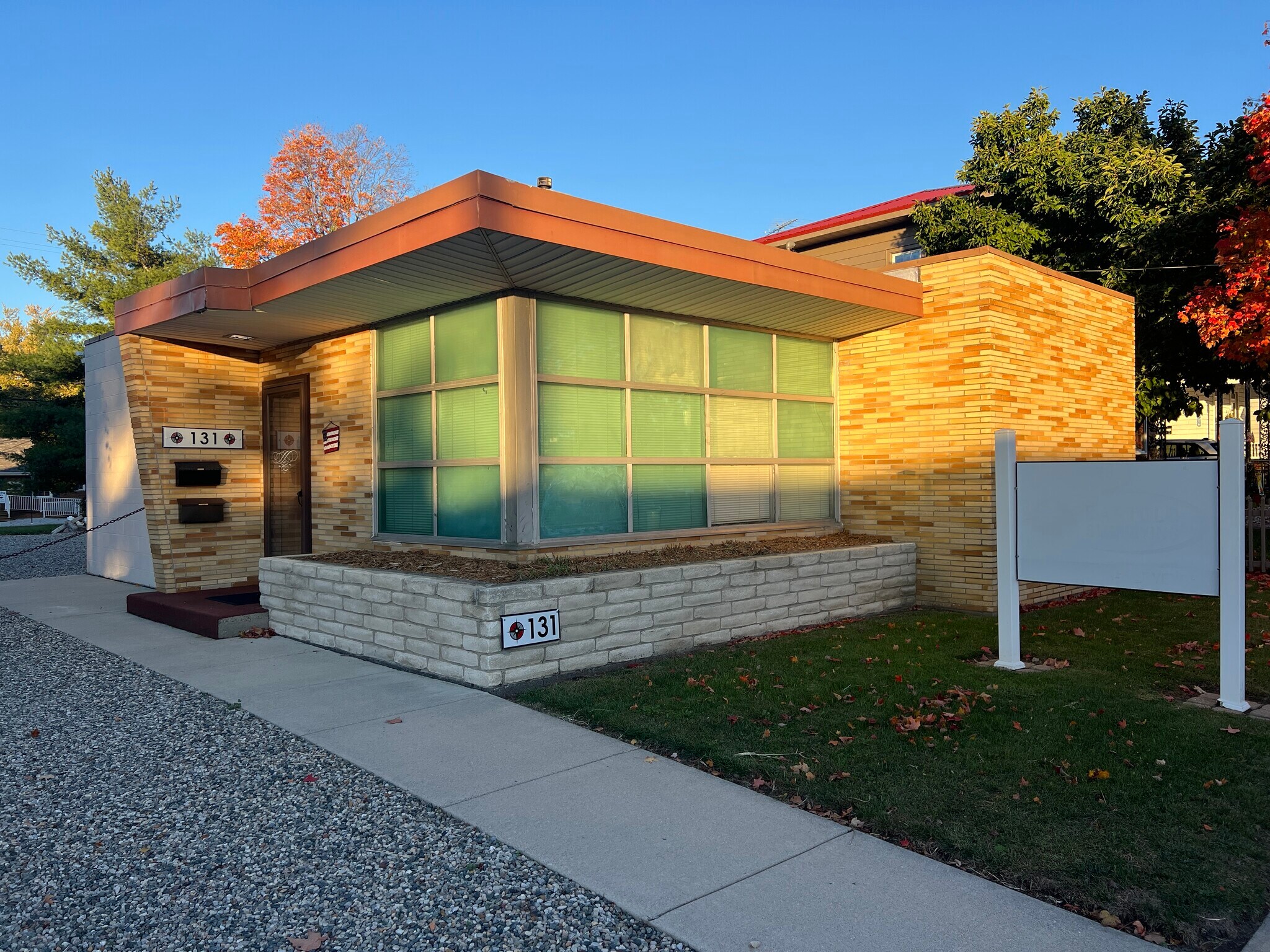 131 E Front St, Adrian, MI for sale Primary Photo- Image 1 of 17