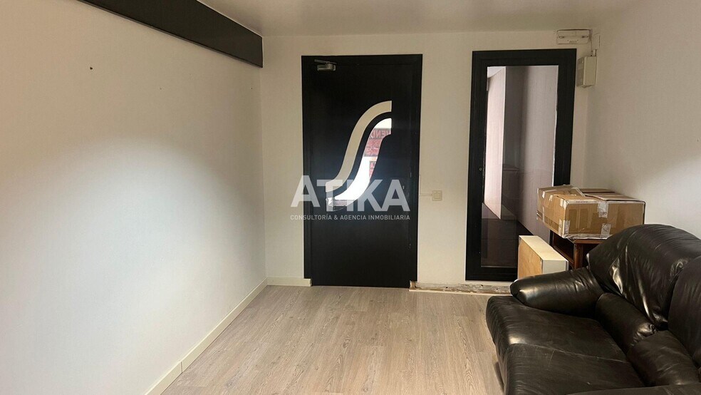 Retail in València for sale - Building Photo - Image 1 of 10