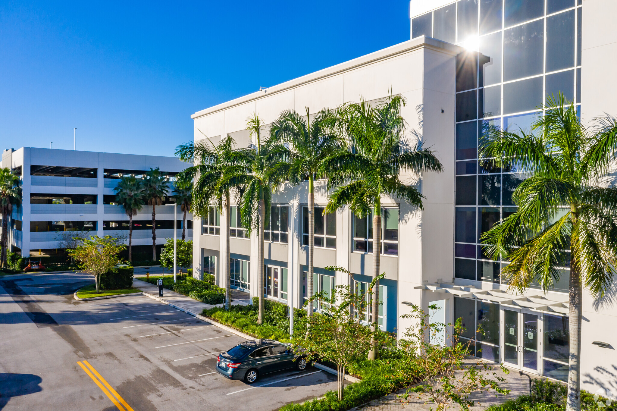 2900 Monarch Lakes Blvd, Miramar, FL 33027 - Miramar Tech Center | LoopNet