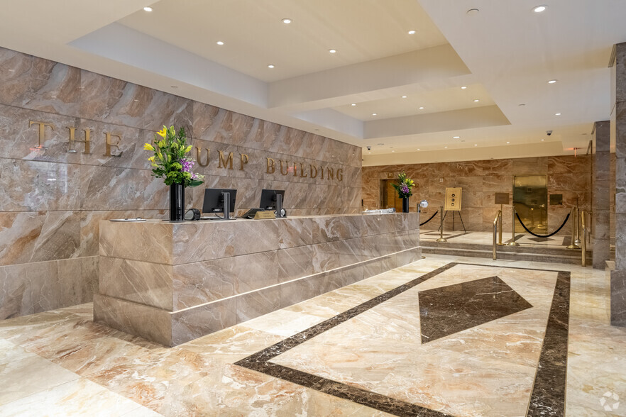 40 Wall St, New York, NY for lease - Lobby - Image 3 of 11