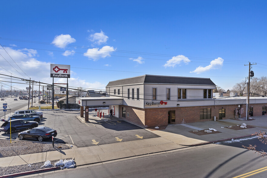 Key Bank Roy Retail Complex portfolio of 3 properties for sale on LoopNet.com - Building Photo - Image 2 of 12