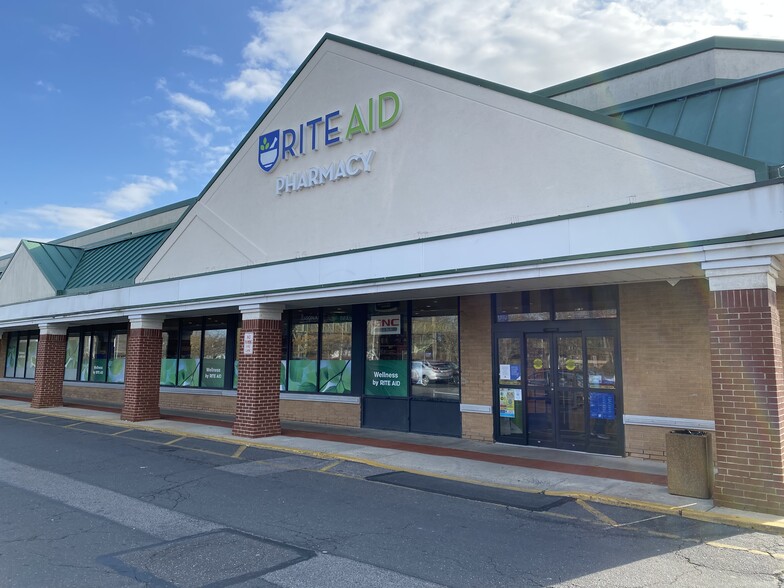 478 Union Blvd, West Islip, NY for lease - Building Photo - Image 2 of 5