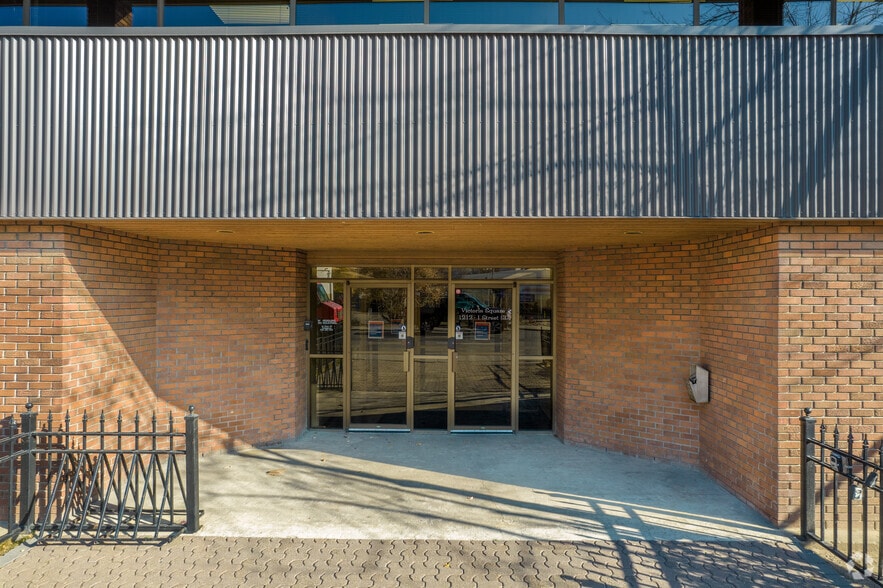 1212 1st St SE, Calgary, AB for lease - Building Photo - Image 2 of 9