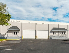 7950-7966 NW 14th St, Miami, FL for lease Building Photo- Image 1 of 3