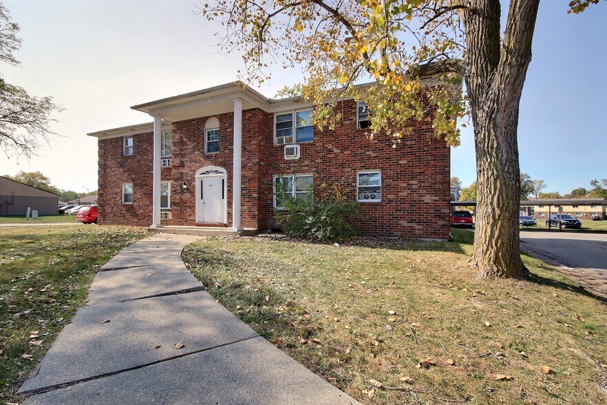 63016305 Reed Rd, Fort Wayne, IN 46835 Multifamily for Sale