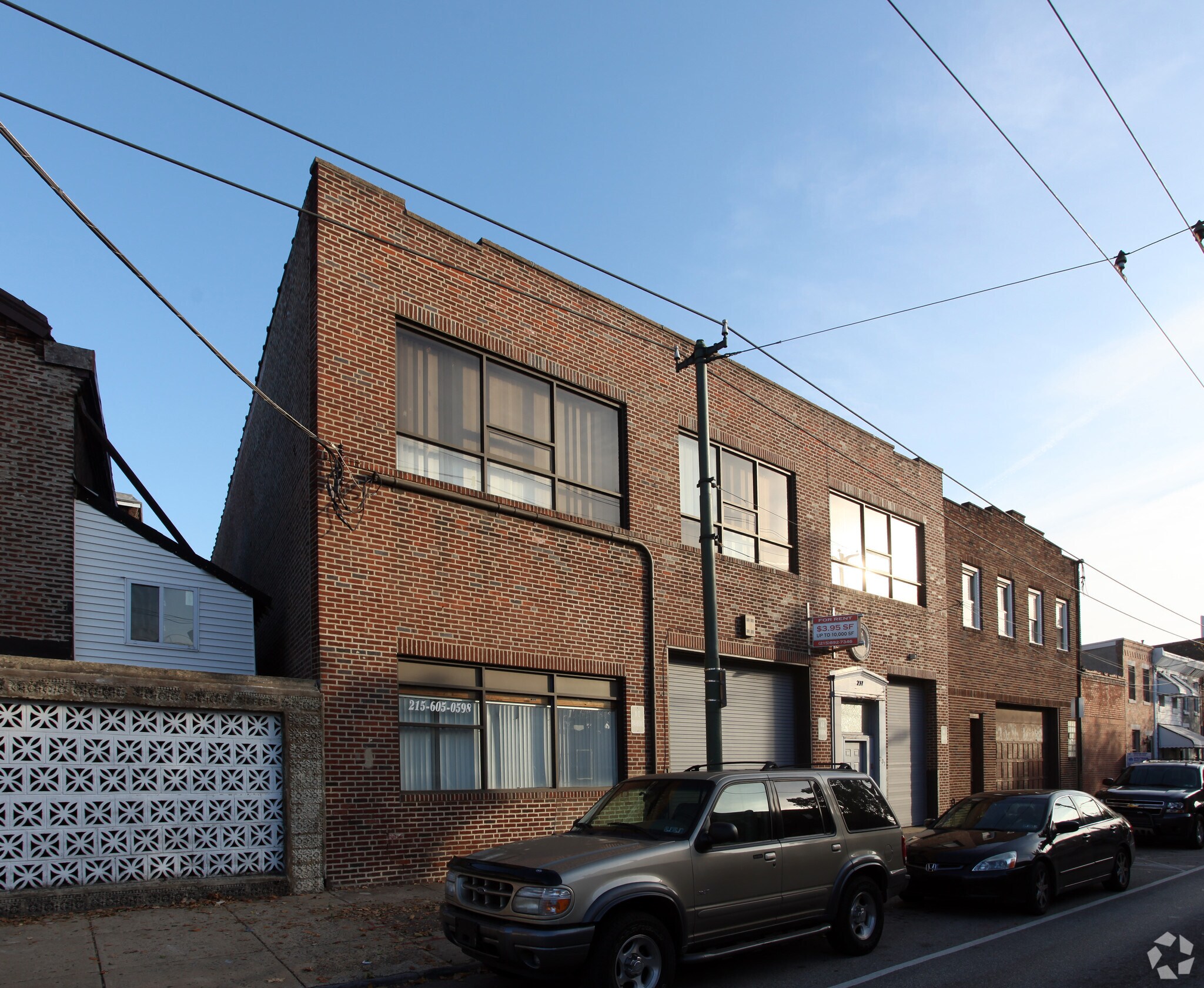 237-241 Tasker St, Philadelphia, PA for sale Primary Photo- Image 1 of 1