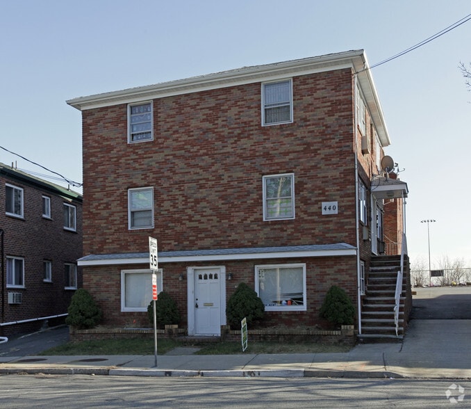 440 Ridge Rd, Lyndhurst, NJ for lease - Building Photo - Image 1 of 10