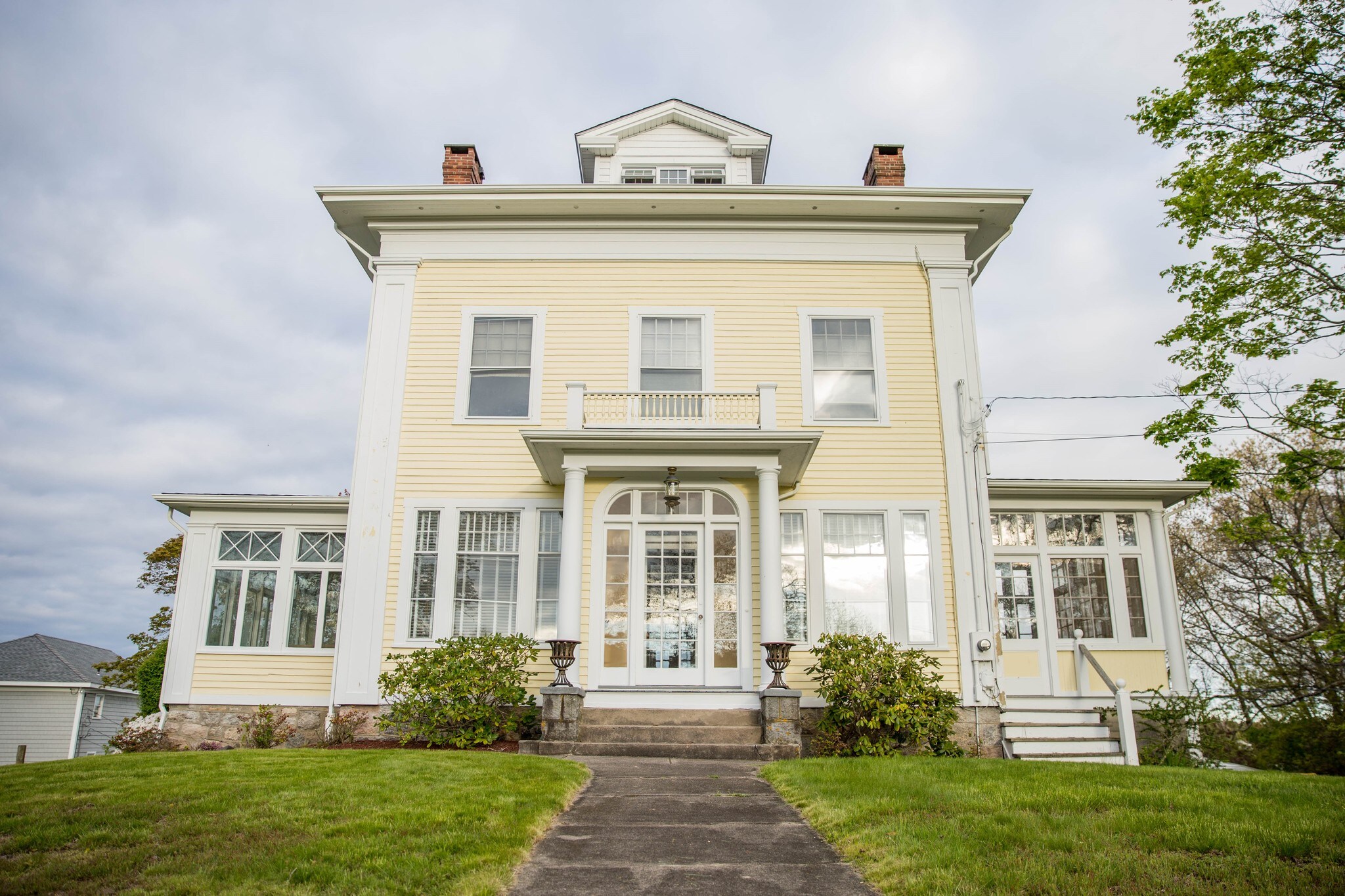 1 Whewell Cir, Pawcatuck, CT 06379