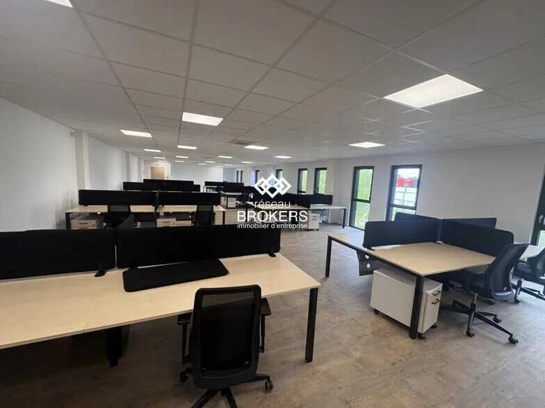 Flex in Thouaré-sur-Loire for sale - Interior Photo - Image 2 of 3