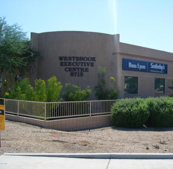 8715 W Union Hills Dr, Peoria, AZ for lease - Building Photo - Image 1 of 4