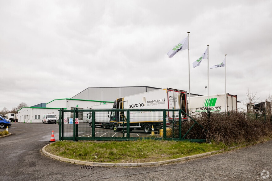 Charbridge Way, Bicester for lease - Building Photo - Image 2 of 4