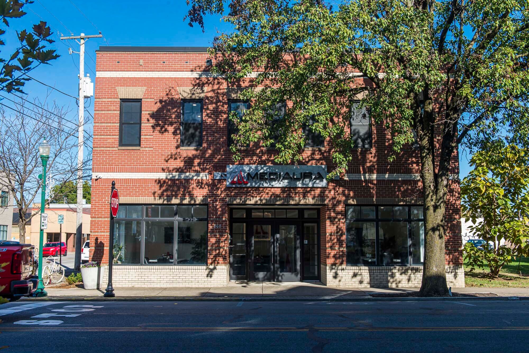 360 Spring St, Jeffersonville, IN for sale Building Photo- Image 1 of 1