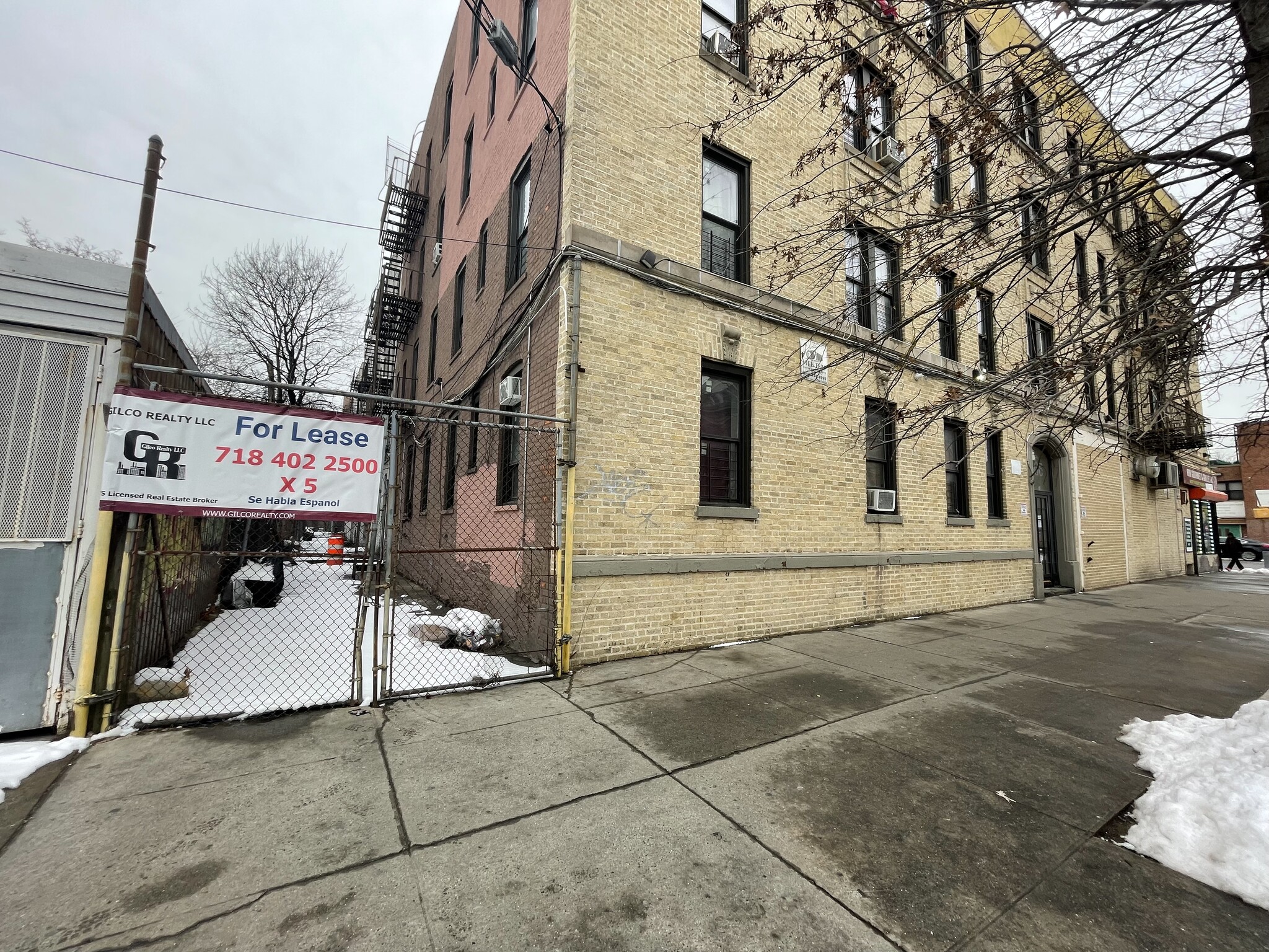 666 Dumont Ave, Brooklyn, NY for lease Building Photo- Image 1 of 10